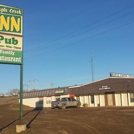 Maple Creek Motor Inn Exteriör bild
